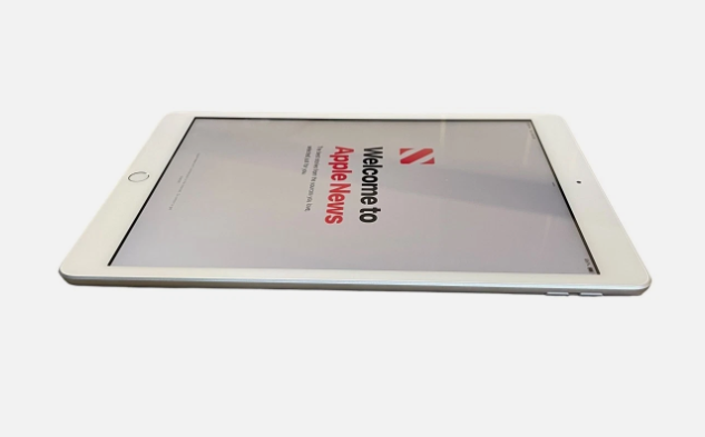Apple iPad 7th Gen. 32GB, Wi-Fi, 10.2 in Space Gray Model A2197 IOS 18.7