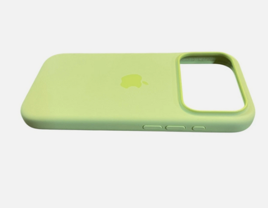 Apple iPhone 17 Pro Silicone Case with MagSafe – Neon Yellow
